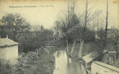 Carte postale ancienne Vue sur l'eau — Nogent-sur-Vernisson (Loiret)