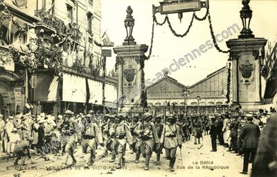 Carte postale ancienne Les Fêtes de la Victoire 1919 — Orléans (Loiret)
