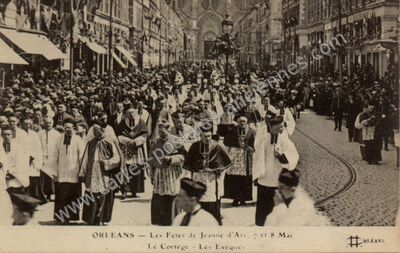 Carte postale ancienne Les Fêtes de Jeanne d'Arc, 7 et 8 Mai - Le Cortège - Les Évêques — Orléans (Loiret)