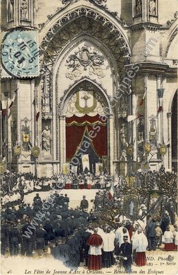 Carte postale ancienne Les Fêtes de Jeanne d'Arc — Bénédiction des Évêques — Orléans (Loiret)