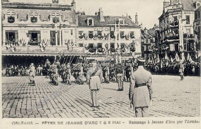 Carte postale ancienne Fêtes de Jeanne d'Arc 7 & 8 Mai – Hommage à Jeanne d'Arc par l'Armée — Orléans (Loiret)