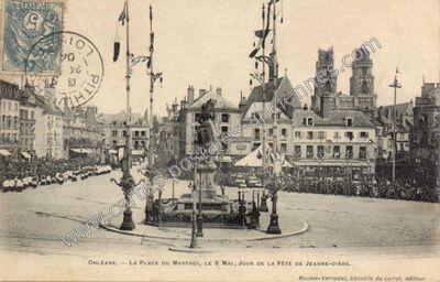 Carte postale ancienne La Place du Martroi, le 8 Mai, Jour de la Fête de Jeanne-d'Arc — Orléans (Loiret)