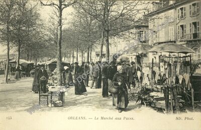 Carte postale ancienne Le Marché aux Puces — Orléans (Loiret)