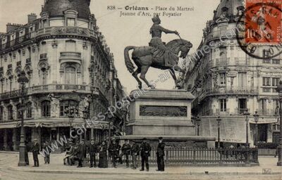 Carte postale ancienne Place du Martroi, Jeanne d'Arc, par Foyatier — Orléans (Loiret)