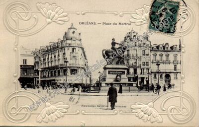 Carte postale ancienne Place du Martroi — Orléans (Loiret)
