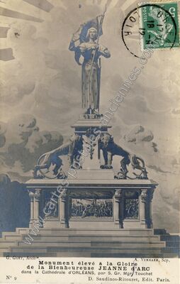Carte postale ancienne Monument élevé à la Gloire de la Bienheureuse Jeanne d'Arc dans la Cathédrale — Orléans (Loiret)