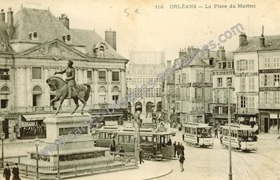 Carte postale ancienne La Place du Martroi — Orléans (Loiret)