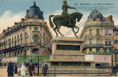 Carte postale ancienne La Place du Martroi — Orléans (Loiret)