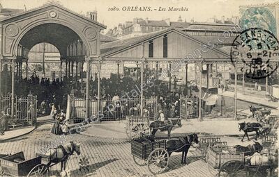 Carte postale ancienne Les Marchés — Orléans (Loiret)