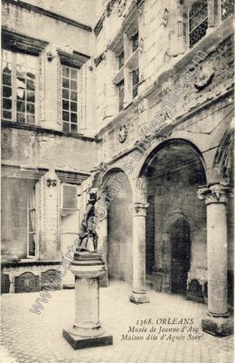 Carte postale ancienne Musée de Jeanne d'Arc Maison dite d'Agnès Sorel — Orléans (Loiret)