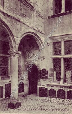 Carte postale ancienne Maison dite d'Agnès Sorel — Orléans (Loiret)