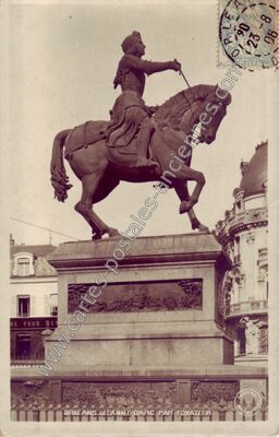 Carte postale ancienne Jeanne d'Arc par Foyatier — Orléans (Loiret)