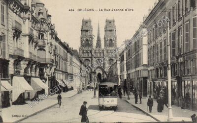 Carte postale ancienne La Rue Jeanne d'Arc — Orléans (Loiret)