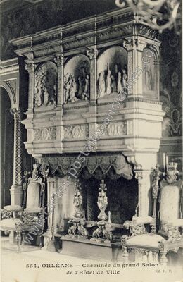 Carte postale ancienne Cheminée du grand Salon de l'Hôtel de Ville — Orléans (Loiret)