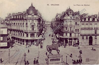 Carte postale ancienne La Place du Martroi — Orléans (Loiret)