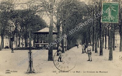 Carte postale ancienne Le Mail - Le Kiosque de Musique — Orléans (Loiret)