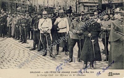 Carte postale ancienne Les Fêtes de Jeanne d'Arc et 8 Mai 1914 Le Cortège Civil Les Officiers du 8e Chasseurs — Orléans (Loiret)