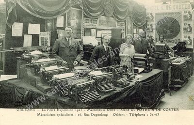 Carte postale ancienne La Foire Exposition 1923 - Machines a ecrire — Orléans (Loiret)