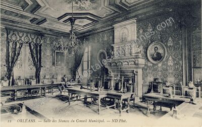 Carte postale ancienne Salle des Séances du Conseil Municipal — Orléans (Loiret)
