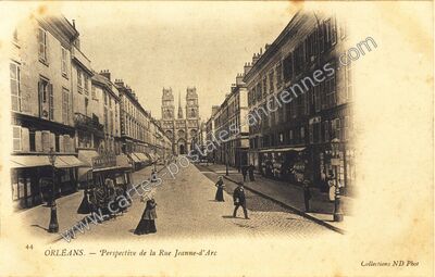 Carte postale ancienne Perspective de la Rue Jeanne-d'Arc — Orléans (Loiret)