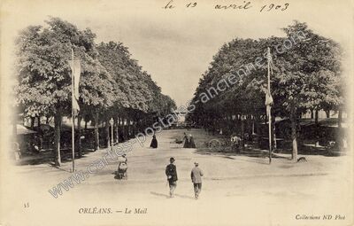 Carte postale ancienne Le Mail — Orléans (Loiret)