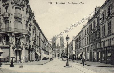 Carte postale ancienne Rue Jeanne-d'Arc — Orléans (Loiret)
