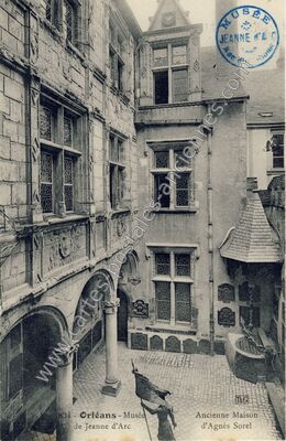 Carte postale ancienne Musée de Jeanne d'Arc — Orléans (Loiret)