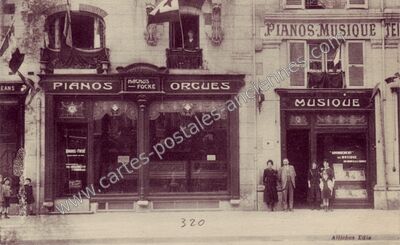 Carte postale ancienne Pianos Musique — Orléans (Loiret)