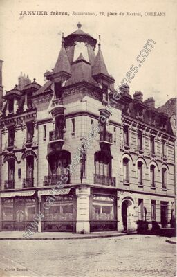 Carte postale ancienne JANVIER frères, Restaurateurs, 12, place du Martroi — Orléans (Loiret)