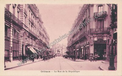 Carte postale ancienne La Rue de la République — Orléans (Loiret)