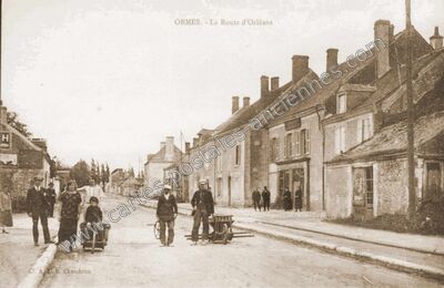 Carte postale ancienne La Route d'Orléans — Ormes (Loiret)