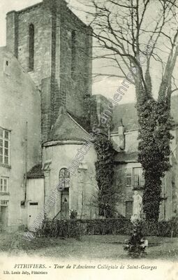Carte postale ancienne Tour de l'Ancienne Collégiale de Saint-Georges — Pithiviers (Loiret)