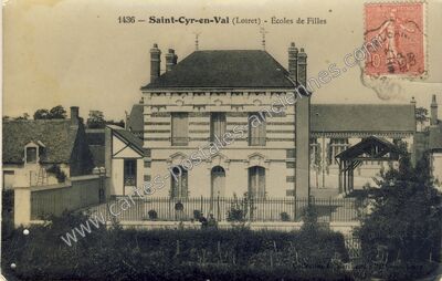 Carte postale ancienne Écoles de Filles — Saint-Cyr-en-Val (Loiret)