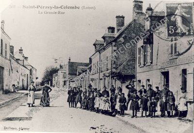 Carte postale ancienne La Grande-Rue — Saint-Péravy-la-Colombe (Loiret)