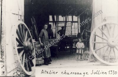 Carte postale ancienne Atelier charronage Jullien — Saint-Péravy-la-Colombe (Loiret)