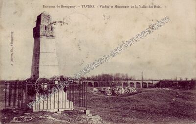 Carte postale ancienne Viaduc et Monument de la Vallée des Buis — Tavers (Loiret)