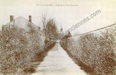 Carte postale ancienne Allée de la Villa Plaisance — Sully-sur-Loire (Loiret)