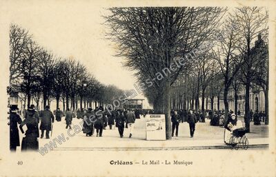 Carte postale ancienne Le Mail - La Musique — Orléans (Loiret)