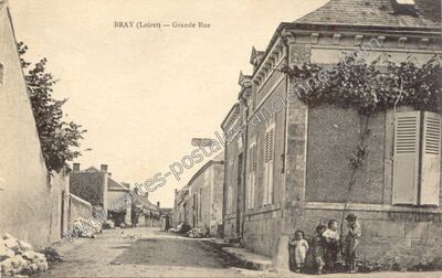 Carte postale ancienne Grande Rue — Bray en Val (Loiret)