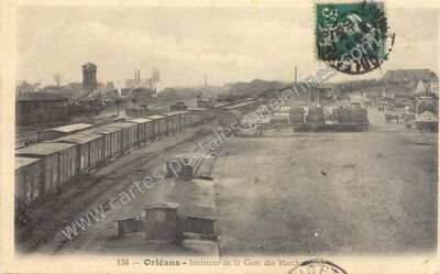 Carte postale ancienne Intérieur de la Gare des Marchandises — Orléans (Loiret)