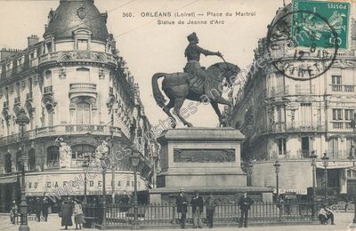 Carte postale ancienne Place du Martroi / Statue de Jeanne d'Arc — Orléans (Loiret)