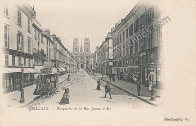 Carte postale ancienne Perspective de la Rue Jeanne d'Arc — Orléans (Loiret)