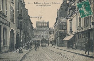 Carte postale ancienne Rue de la Hallebarde et Hôtel des Postes — Orléans (Loiret)