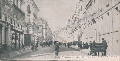 Carte postale ancienne Perspective de la rue de la République — Orléans (Loiret)