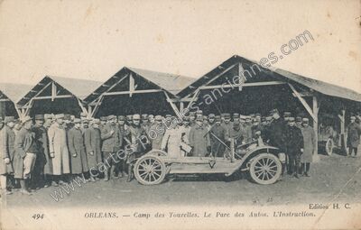 Carte postale ancienne Camp des Tourelles. Le Parc des Autos. L'Instruction — Orléans (Loiret)