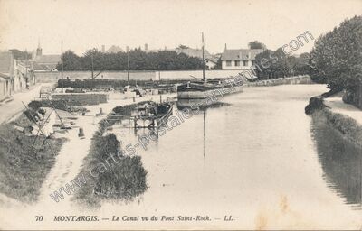 Carte postale ancienne Le Canal vu du Pont Saint-Roch — Montargis (Loiret)