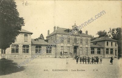 Carte postale ancienne Les Écoles — Eaubonne (Val-d'Oise)