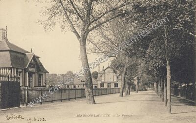 Carte postale ancienne Le Pesage — Maisons-Laffitte (Yvelines)