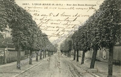 Carte postale ancienne Rue des Bons-Hommes — L'Isle-Adam (Val-d'Oise)
