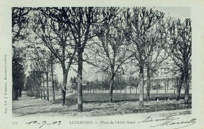 Carte postale ancienne Place de l'Abbé Soret — Luzarches (Val-d'Oise)